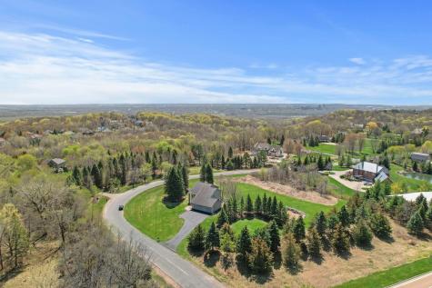 9820 Deerbrook Drive Chanhassen MN 55317