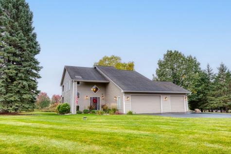 9820 Deerbrook Drive Chanhassen MN 55317
