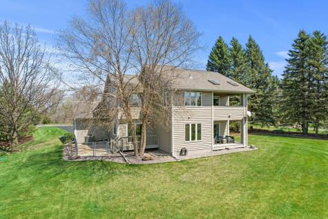9820 Deerbrook Drive Chanhassen MN 55317