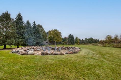 9820 Deerbrook Drive Chanhassen MN 55317