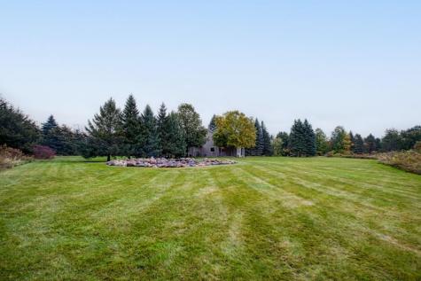 9820 Deerbrook Drive Chanhassen MN 55317