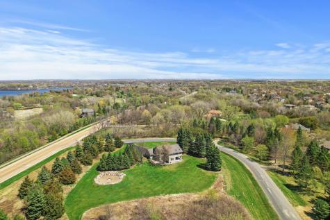 9820 Deerbrook Drive Chanhassen MN 55317