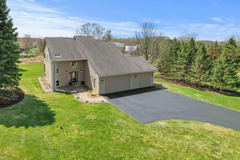 9820 Deerbrook Drive Chanhassen MN 55317