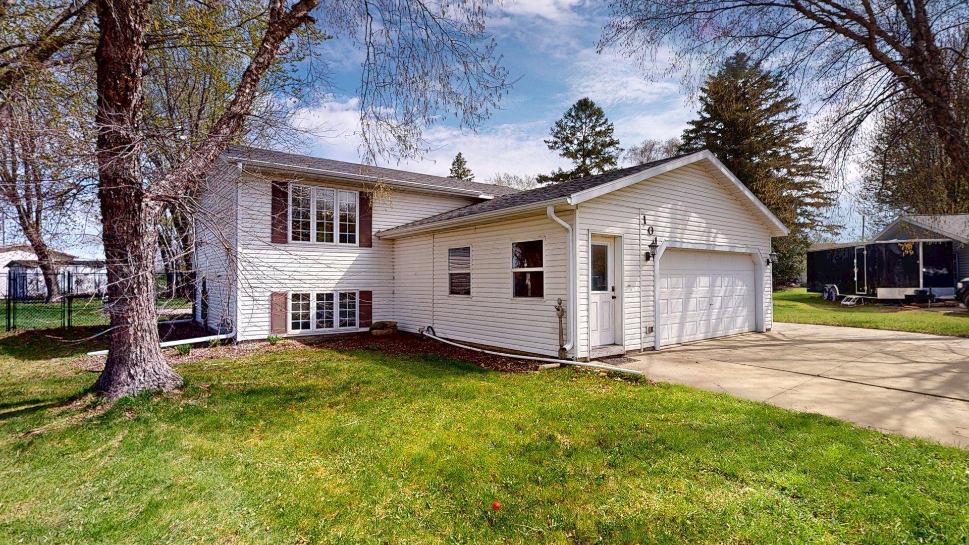 101 9th Avenue NE Dodge Center MN 55927