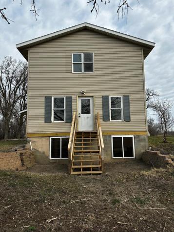 17556 300th Avenue Starbuck MN 56381