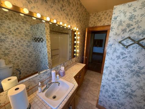 312 10th Avenue N Casselton ND 58012