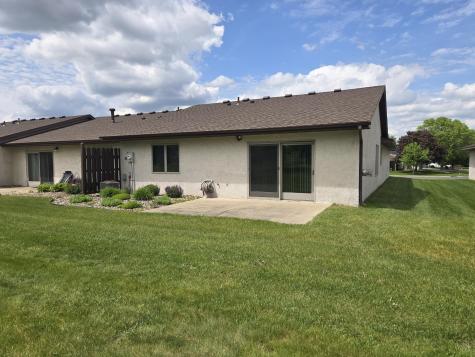 2126 Vierling Drive E Shakopee MN 55379