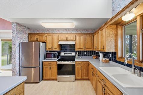 14435 Pineview Drive Becker MN 55308