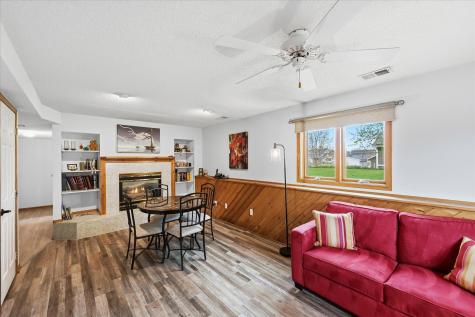 14435 Pineview Drive Becker MN 55308