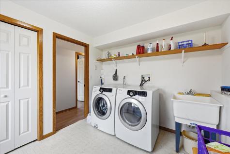 14435 Pineview Drive Becker MN 55308