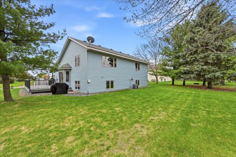 14435 Pineview Drive Becker MN 55308