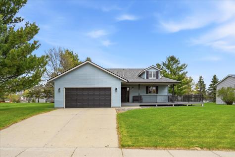 14435 Pineview Drive Becker MN 55308