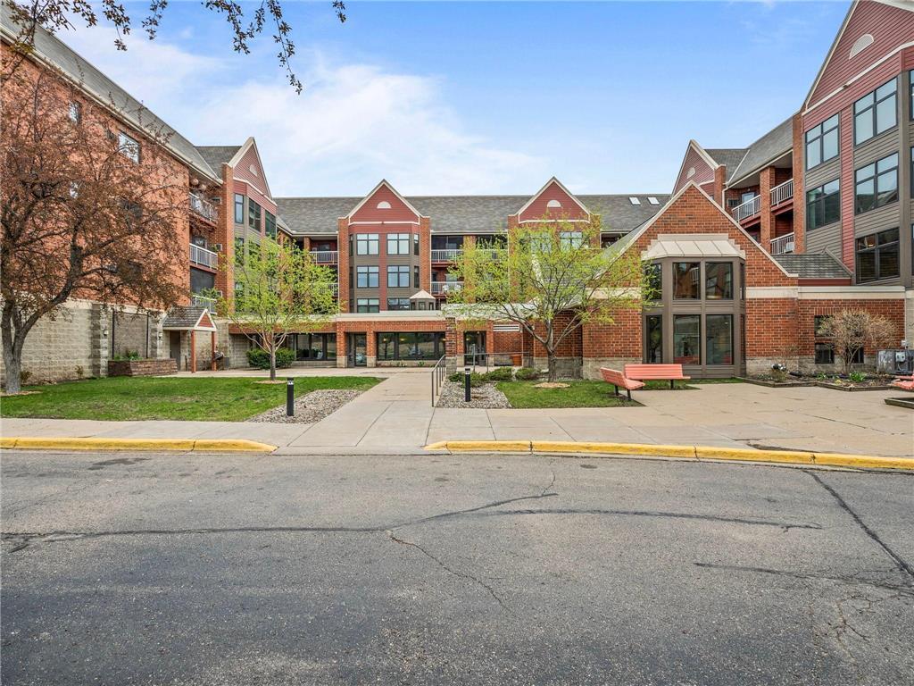 500 County Road B W Roseville MN 55113