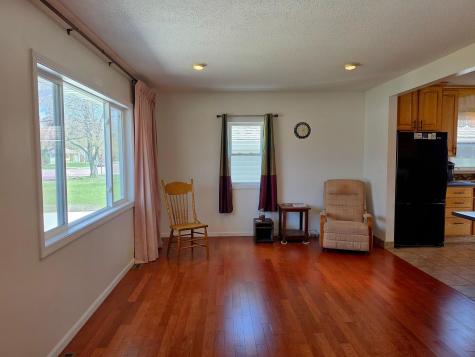 710 6th Street SW Wells MN 56097