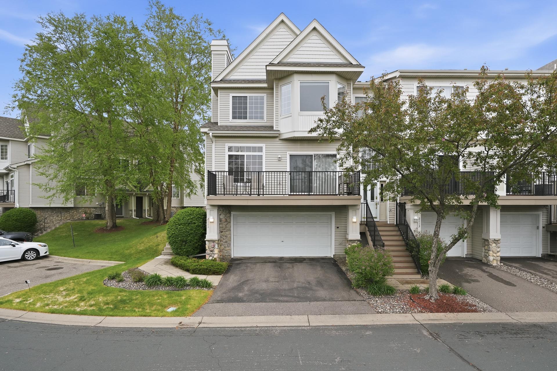 2111 Eagle Trace Lane Woodbury MN 55129
