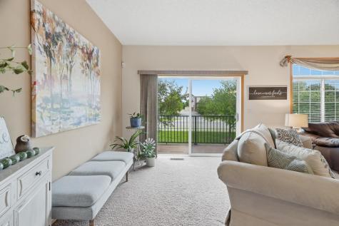 2111 Eagle Trace Lane Woodbury MN 55129