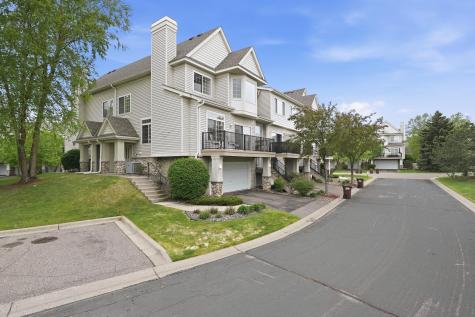 2111 Eagle Trace Lane Woodbury MN 55129