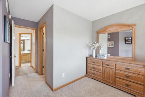 2111 Eagle Trace Lane Woodbury MN 55129