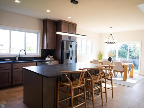 3606 Decorah Way S Fargo ND 58104