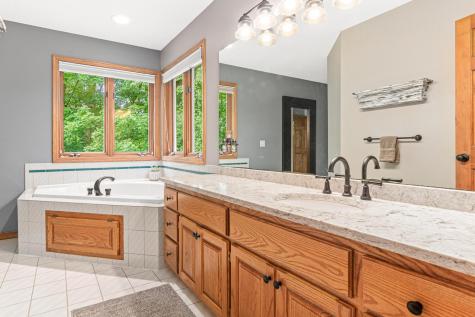5540 Timber Trail Maple Plain MN 55359