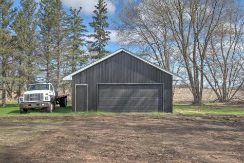 785 401st Avenue NW Stanchfield MN 55080