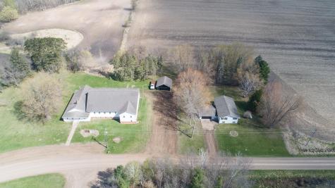 785 401st Avenue NW Stanchfield MN 55080