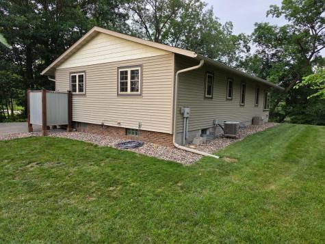 12868 622nd Street Kellogg MN 55945