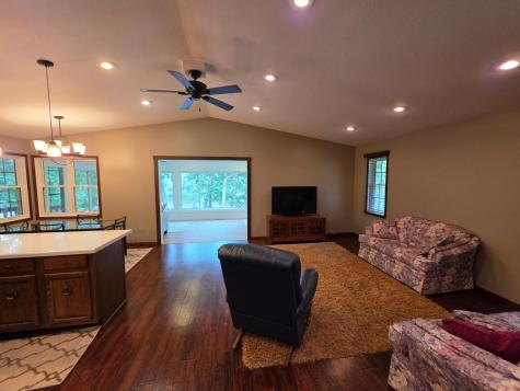 12868 622nd Street Kellogg MN 55945