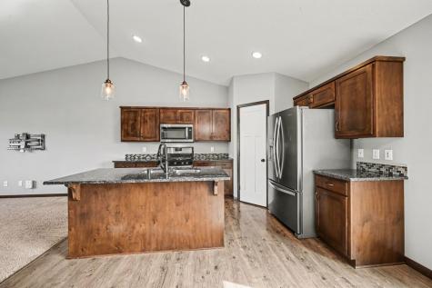 19087 Ivanhoe Drive NW Elk River MN 55330