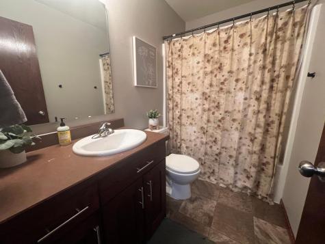 1022 31st Avenue W West Fargo ND 58078