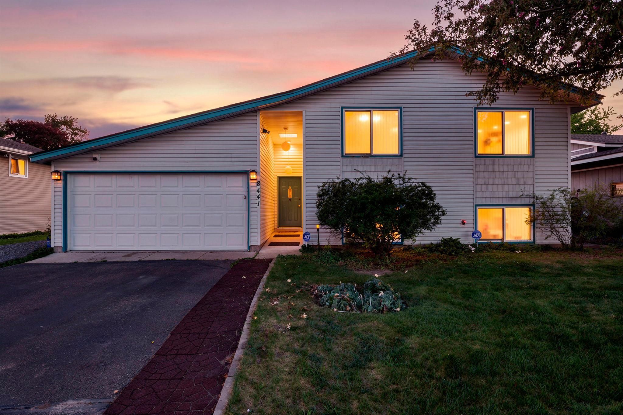 8441 Idaho Avenue N Brooklyn Park MN 55445