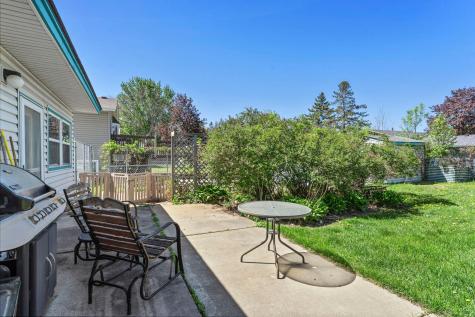 8441 Idaho Avenue N Brooklyn Park MN 55445