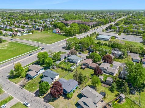 8441 Idaho Avenue N Brooklyn Park MN 55445