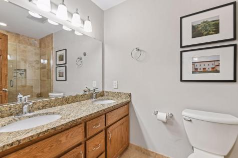 5220 Yorktown Lane N Plymouth MN 55442