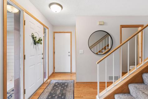 5220 Yorktown Lane N Plymouth MN 55442