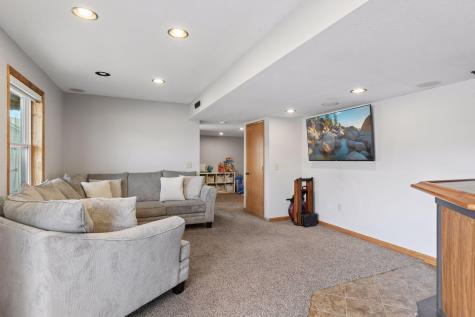 5220 Yorktown Lane N Plymouth MN 55442