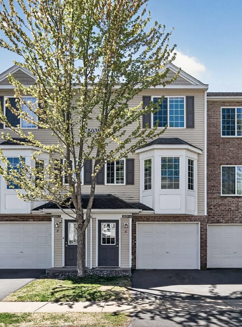5039 Evergreen Drive N Hugo MN 55038