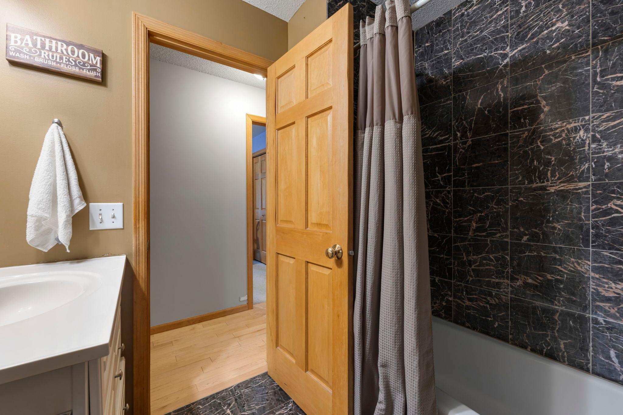 101 Hidden Meadow Court Apple Valley MN 55124