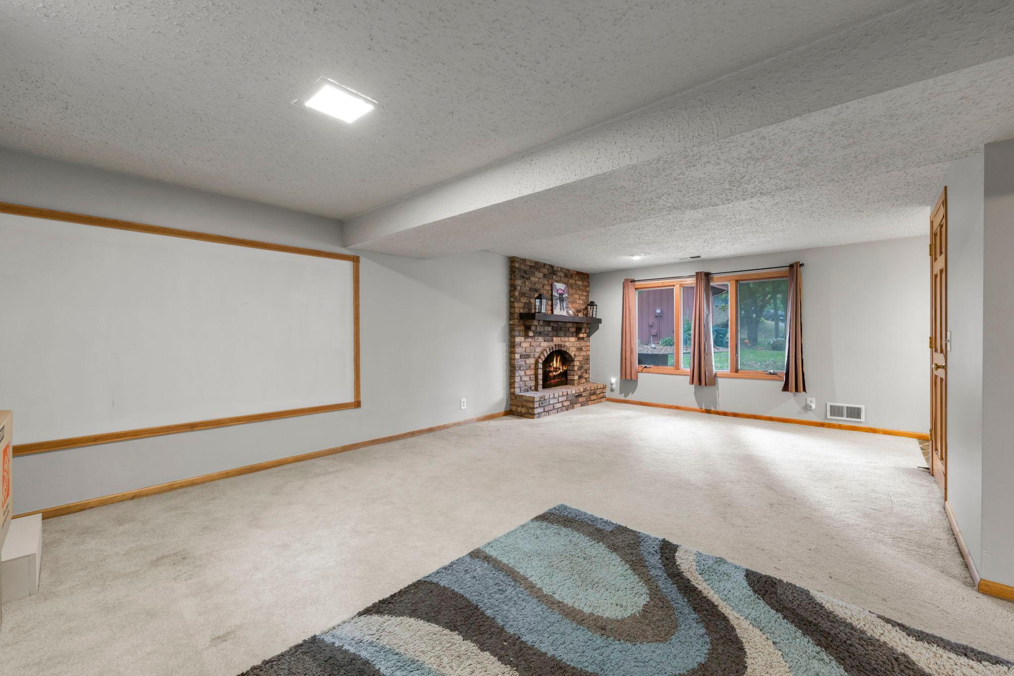 101 Hidden Meadow Court Apple Valley MN 55124