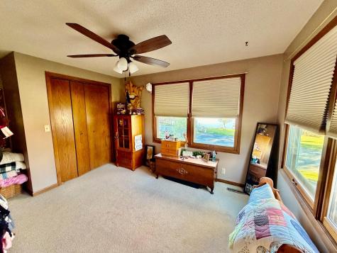 32185 290th Street Worthington MN 56187