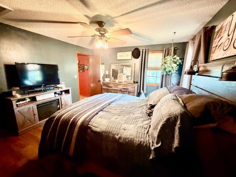 32185 290th Street Worthington MN 56187