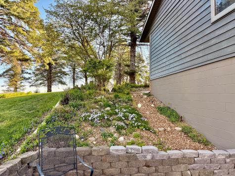 32185 290th Street Worthington MN 56187