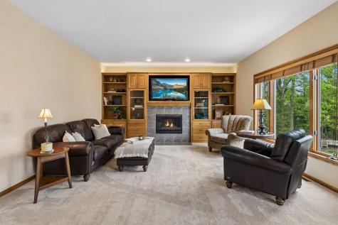 3865 N Ridge Drive Eagan MN 55123