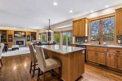 3865 N Ridge Drive Eagan MN 55123
