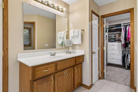 3865 N Ridge Drive Eagan MN 55123