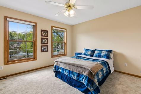 3865 N Ridge Drive Eagan MN 55123