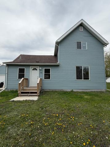 506 E Mondale Street Elmore MN 56027