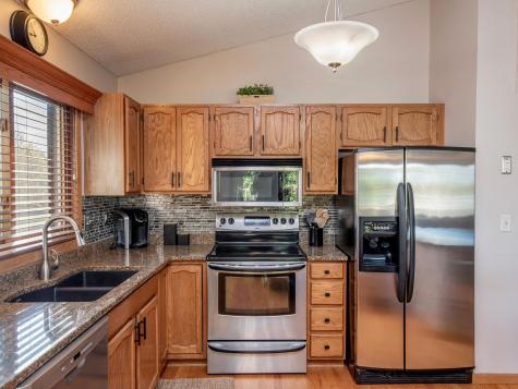 1372 Granite Lane N Oakdale MN 55128