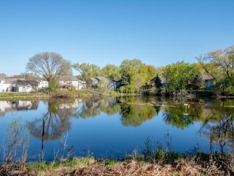 1372 Granite Lane N Oakdale MN 55128