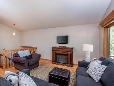 1372 Granite Lane N Oakdale MN 55128